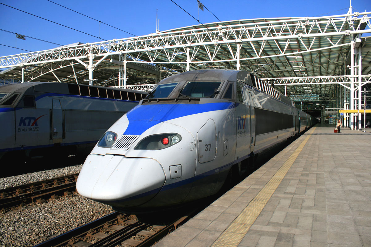 KTX train at Seoul Station