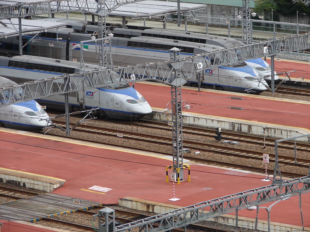KTX trains at Busan Station platforms